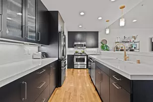 311 E Erie St, Milwaukee, WI 53202 - Photo 12