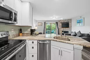111 Center St, Lake Geneva, WI 53147 - Photo 6