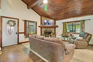2602 W Mangold Ave, Milwaukee, WI 53221 - Photo 2
