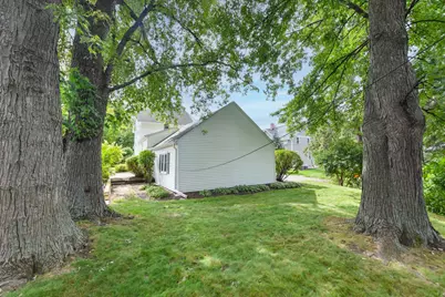 7902  Stickney Ave, Wauwatosa, WI 53213 - Photo 28