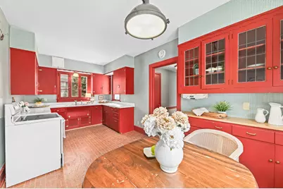 7902  Stickney Ave, Wauwatosa, WI 53213 - Photo 12
