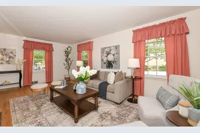 4042 N 111th St, Wauwatosa, WI 53222 - Photo 10
