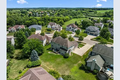 700  Creekwood Dr, West Bend, WI 53095 - Photo 56