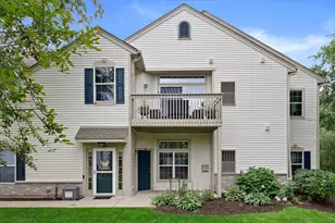 996 Bedford Ct, Racine, WI 53406 - Photo 1