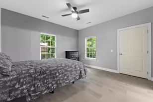 996 Bedford Ct, Racine, WI 53406 - Photo 24