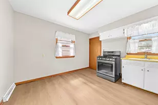 4065 N 86th St, Milwaukee, WI 53222 - Photo 12