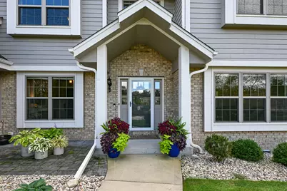 N25W27171  Orchard Ln, Pewaukee, WI 53072 - Photo 2