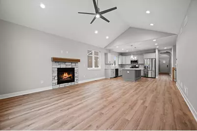 4675  98th St, Pleasant Prairie, WI 53158 - Photo 4