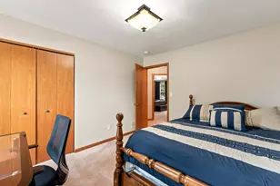 622 Hickory Hollow Rd, Racine, WI 53185 - Photo 20