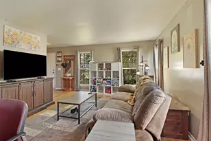 9918 66th St, Kenosha, WI 53142 - Photo 4