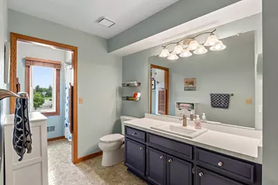 8597 N Meadowside Ct, Brown Deer, WI 53223 - Photo 20