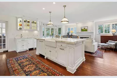 5969 N Shore Dr, Whitefish Bay, WI 53217 - Photo 8