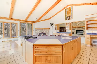 2128  Hunters Ridge Ct, Manitowoc, WI 54220 - Photo 18