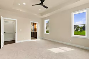 338 Mosie Ct, Manitowoc, WI 54220 - Photo 24