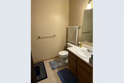 6205 S Creekside Dr #8, Cudahy, WI 53110 - Photo 14