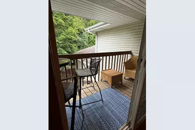 6205 S Creekside Dr #8, Cudahy, WI 53110 - Photo 8