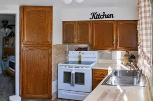 2614 13th St, Two Rivers, WI 54241 - Photo 8