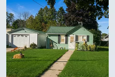 2614  13th St, Two Rivers, WI 54241 - Photo 1