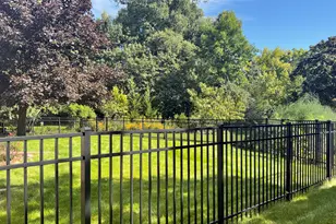 3925 W Sherbrooke Dr, Mequon, WI 53092 - Photo 38