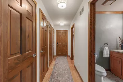 3925 W Sherbrooke Dr, Mequon, WI 53092 - Photo 18