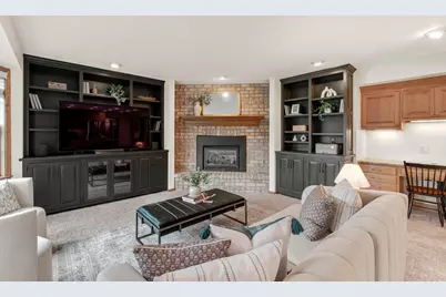 3925 W Sherbrooke Dr, Mequon, WI 53092 - Photo 14