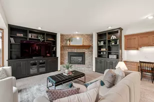 3925 W Sherbrooke Dr, Mequon, WI 53092 - Photo 14