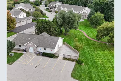 9227 S 54th St, Franklin, WI 53132 - Photo 48
