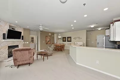 9227 S 54th St, Franklin, WI 53132 - Photo 12