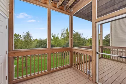 9227 S 54th St, Franklin, WI 53132 - Photo 26