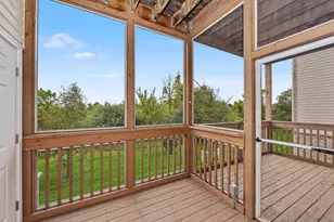 9227 S 54th St, Franklin, WI 53132 - Photo 26