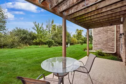9227 S 54th St, Franklin, WI 53132 - Photo 40