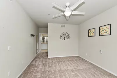9227 S 54th St, Franklin, WI 53132 - Photo 20
