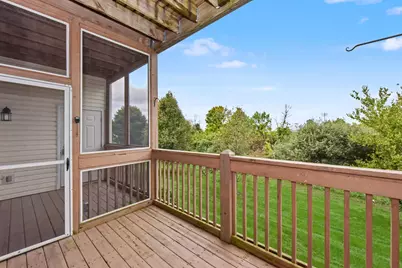 9227 S 54th St, Franklin, WI 53132 - Photo 28