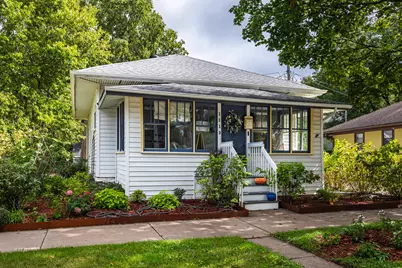 1113  13th St, La Crosse, WI 54601 - Photo 1