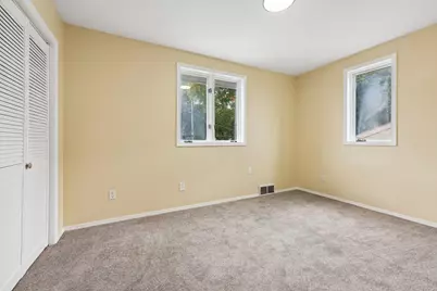 904 S 112th St, West Allis, WI 53214 - Photo 18