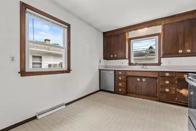 1815  Jupiter Ave, Racine, WI 53404 - Photo 6