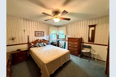 4425  89th St, Kenosha, WI 53142 - Photo 16