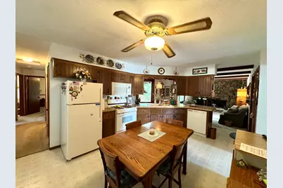4425  89th St, Kenosha, WI 53142 - Photo 12
