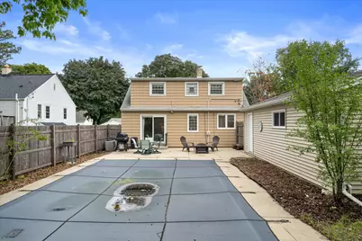 501 N 113th St, Wauwatosa, WI 53226 - Photo 12