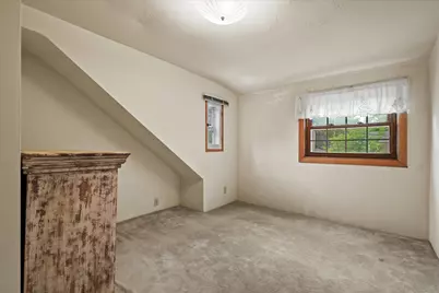 501 N 113th St, Wauwatosa, WI 53226 - Photo 8