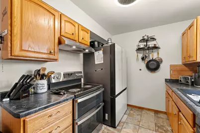 1215  Elm St, Hartford, WI 53027 - Photo 10
