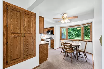 6041  Doyle St, Greendale, WI 53129 - Photo 8
