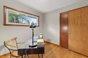 8244 W Acacia St, Milwaukee, WI 53223 - Photo 14