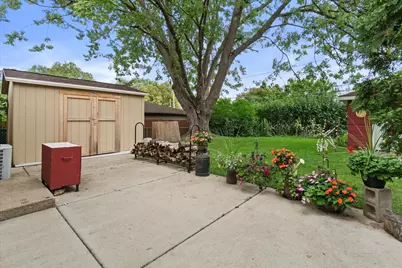 8244 W Acacia St, Milwaukee, WI 53223 - Photo 34