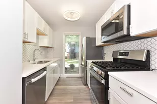 8588 N Servite Dr, Milwaukee, WI 53223 - Photo 10