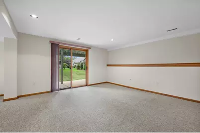 W240N2377  Range Line Ct #B, Pewaukee, WI 53072 - Photo 38