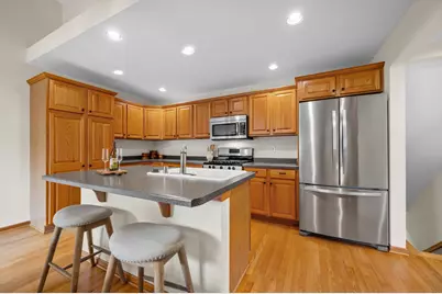 W240N2377  Range Line Ct #B, Pewaukee, WI 53072 - Photo 12