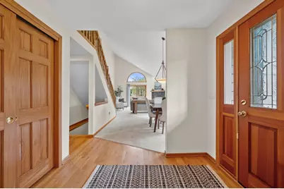 W240N2377  Range Line Ct #B, Pewaukee, WI 53072 - Photo 6