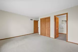 W240N2377 Range Line Ct, Pewaukee, WI 53072 - Photo 32