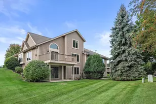 W240N2377 Range Line Ct, Pewaukee, WI 53072 - Photo 1